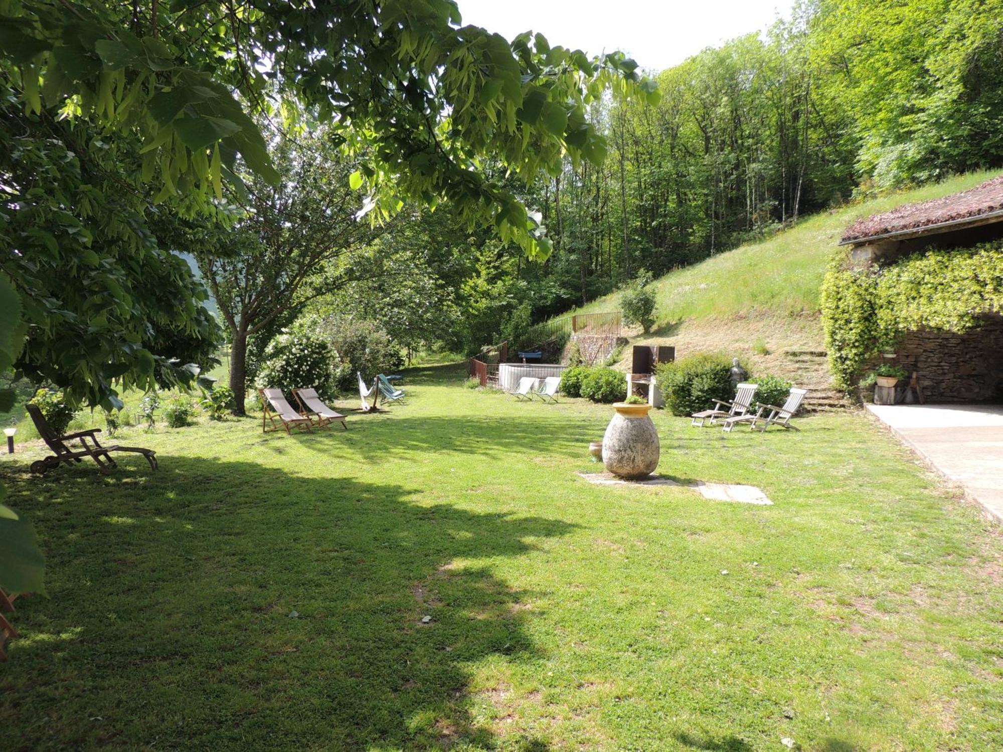 Nabat Le Haut, Chambre Et Table D'Hotes Courniou Exterior photo